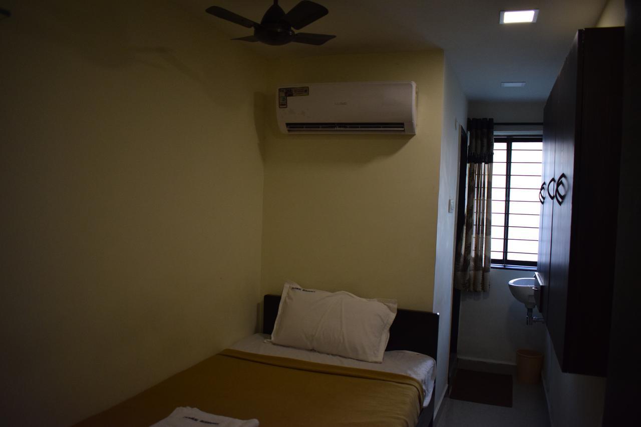 Pammal Residency Hotel Csennai Kültér fotó